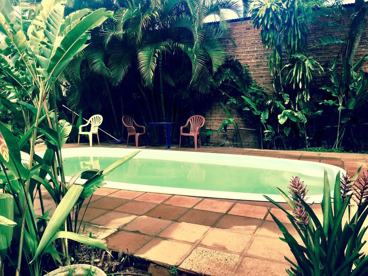 Garden Stone Hostel Puerto Iguazú Exterior foto